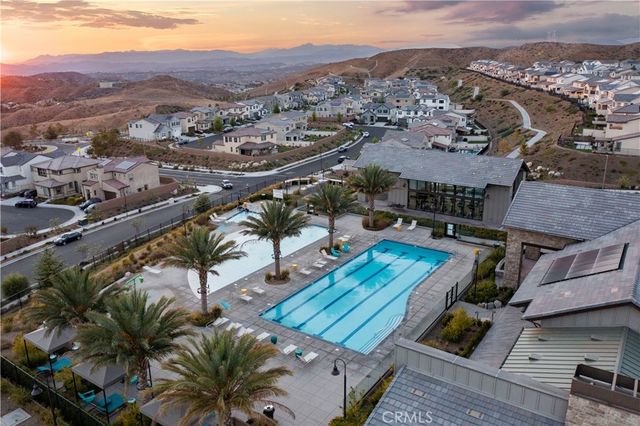 28683 Windbreak, Saugus, CA 91350