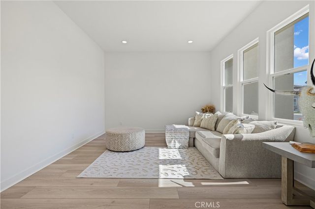 28683 Windbreak, Saugus, CA 91350