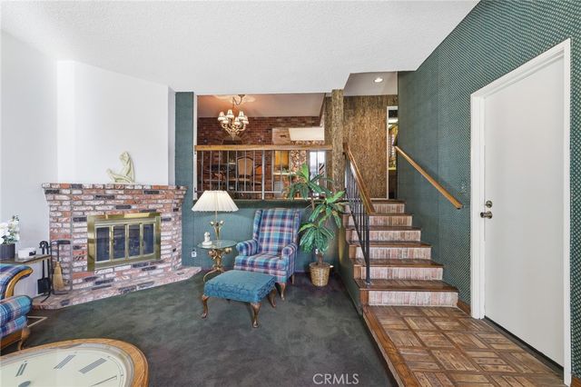 7100 Balboa Boulevard 1003, Lake Balboa, CA 91406