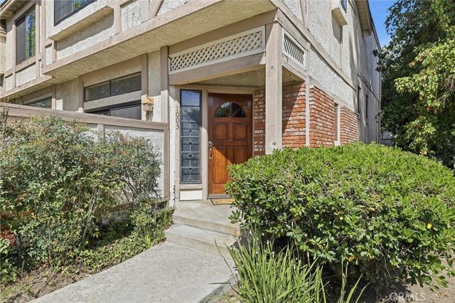 7100 Balboa Boulevard 1003, Lake Balboa, CA 91406