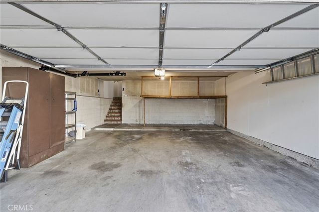 7100 Balboa Boulevard 1003, Lake Balboa, CA 91406