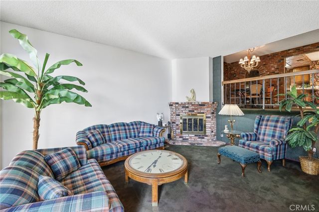 7100 Balboa Boulevard 1003, Lake Balboa, CA 91406