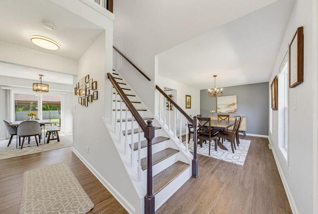 4645 W Sherwood DRIVE, Franklin, WI 53132