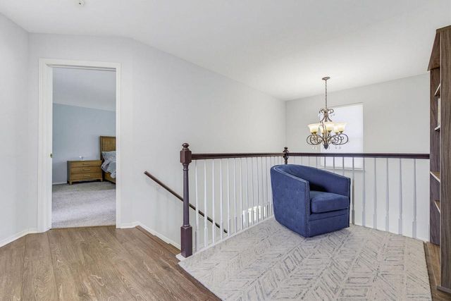 4645 W Sherwood DRIVE, Franklin, WI 53132