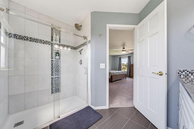 4645 W Sherwood DRIVE, Franklin, WI 53132