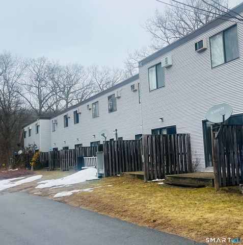 11 King Arthur Drive 1E, East Lyme, CT 06357