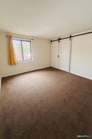 11 King Arthur Drive 1E, East Lyme, CT 06357