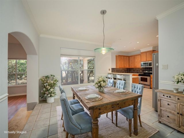 112 Twin Saddles, Dripping Springs, TX 78620