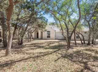 112 Twin Saddles, Dripping Springs, TX 78620