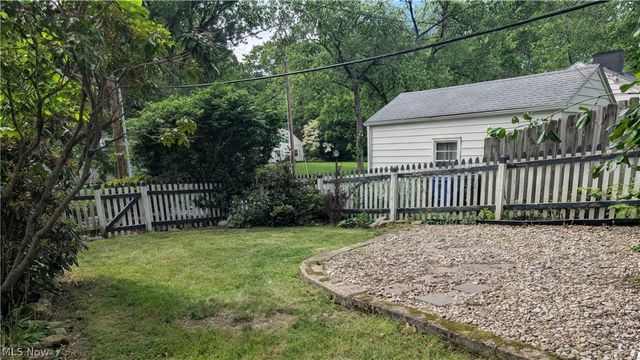 1607 26th Street, Cuyahoga Falls, OH 44223
