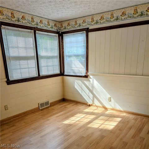 1607 26th Street, Cuyahoga Falls, OH 44223