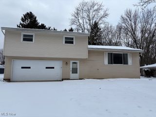 10044 Serene Court, Twinsburg, OH 44087