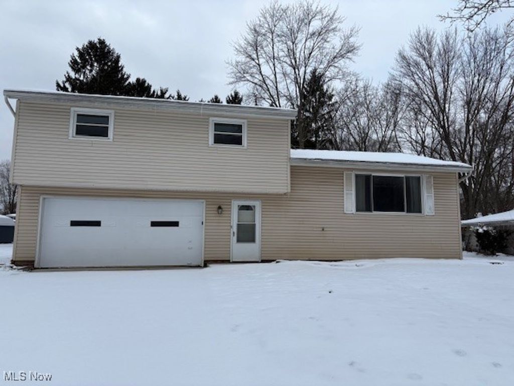 10044 Serene Court, Twinsburg, OH 44087