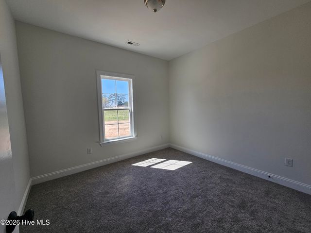 177 Country Cove Lane, Clinton, NC 28328