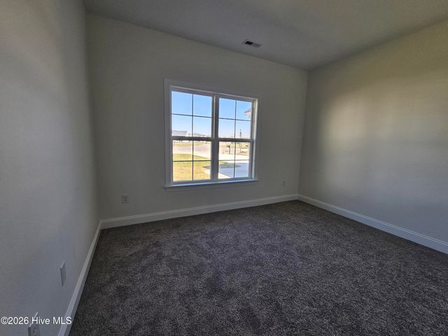 177 Country Cove Lane, Clinton, NC 28328