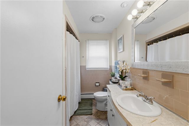 60 Imperial Avenue, Cranston, RI 02920