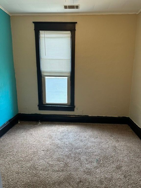 Image 22 of property listing at 212 W Washington Street, Streator, IL 61364