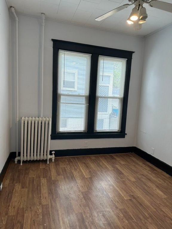 Image 8 of property listing at 212 W Washington Street, Streator, IL 61364