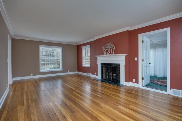 22 S Garfield Avenue, Janesville, WI 53545