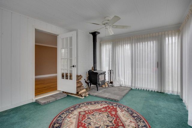 22 S Garfield Avenue, Janesville, WI 53545