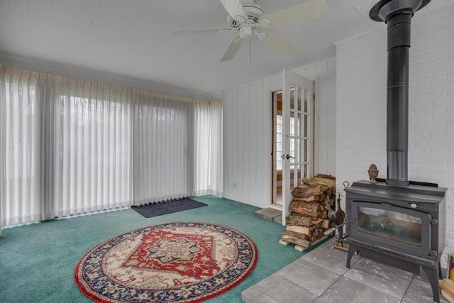 22 S Garfield Avenue, Janesville, WI 53545