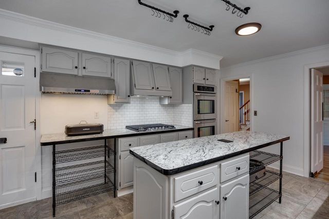 22 S Garfield Avenue, Janesville, WI 53545