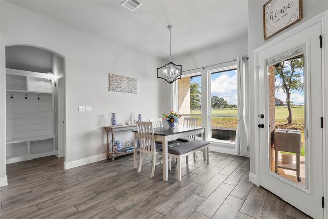 2071 Sunset Ridge Drive, Weatherford, TX 76087