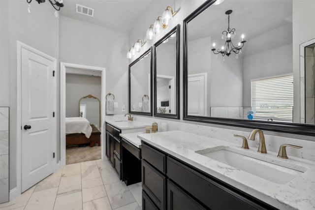 2071 Sunset Ridge Drive, Weatherford, TX 76087