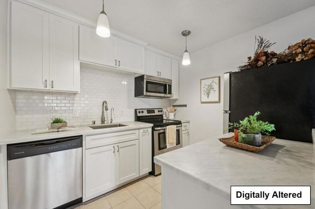 323 Monte Vista Avenue 203, Oakland, CA 94611