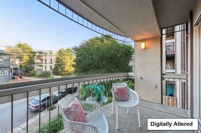 323 Monte Vista Avenue 203, Oakland, CA 94611