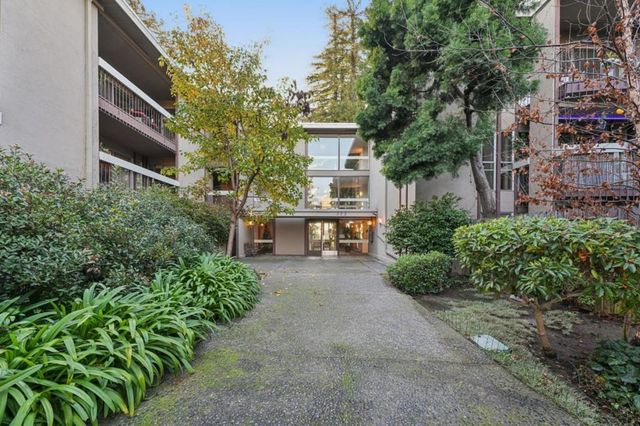 323 Monte Vista Avenue 203, Oakland, CA 94611