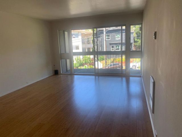 323 Monte Vista Avenue 203, Oakland, CA 94611