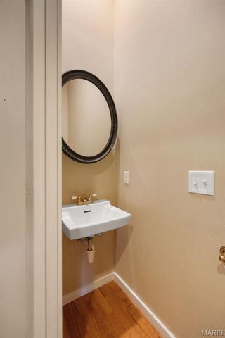 2320 S 9th Street, St Louis, MO 63104