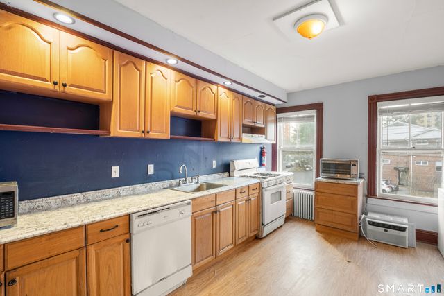 111 Grove Street, Stamford, CT 06901