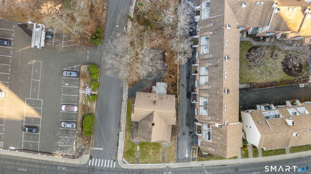 111 Grove Street, Stamford, CT 06901