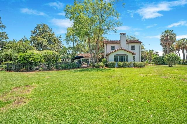 14365 SE HIGHWAY 42, Weirsdale, FL 32195