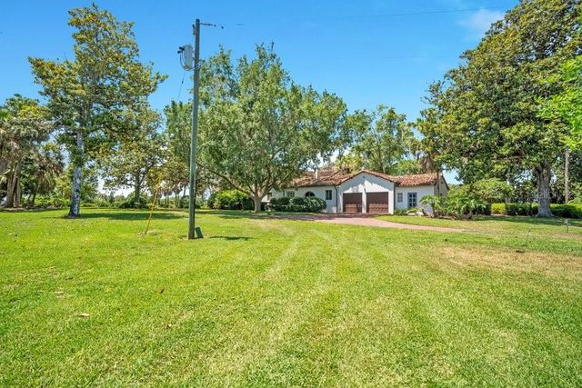 14365 SE HIGHWAY 42, Weirsdale, FL 32195