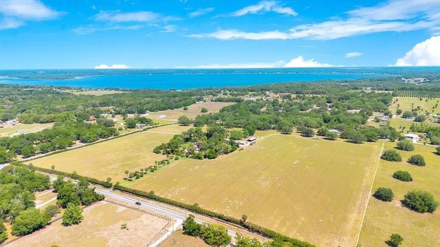 14365 SE HIGHWAY 42, Weirsdale, FL 32195