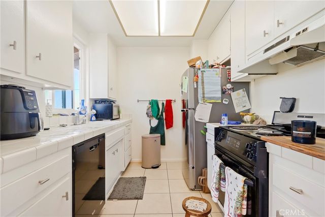 1925 Gates Avenue, Redondo Beach, CA 90278