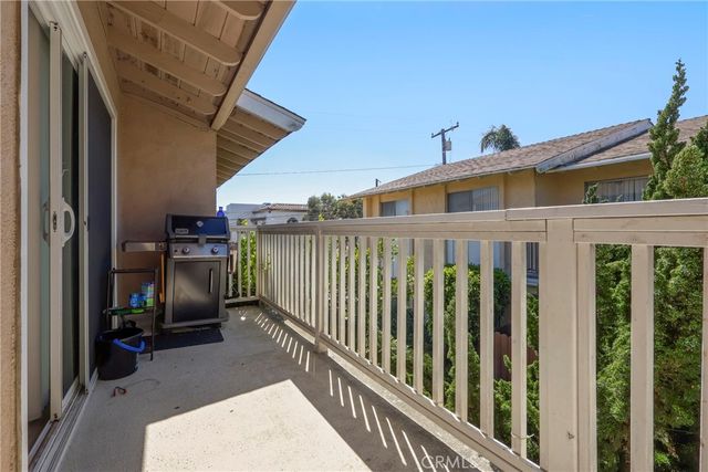 1925 Gates Avenue, Redondo Beach, CA 90278