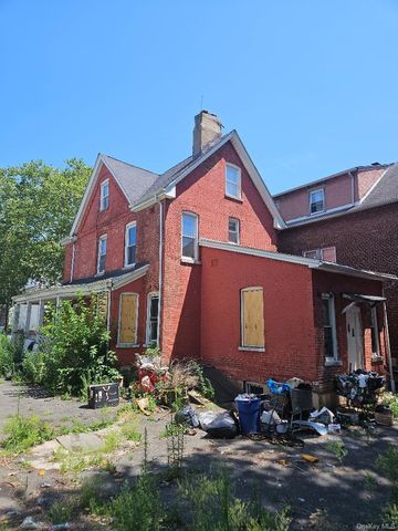 332 S 6th Avenue, Mount Vernon, NY 10550