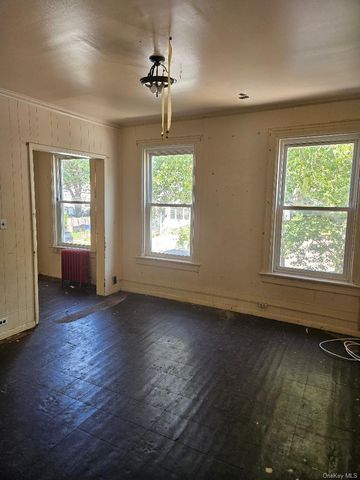 332 S 6th Avenue, Mount Vernon, NY 10550