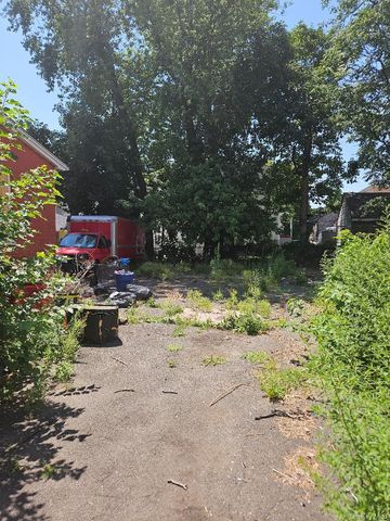 332 S 6th Avenue, Mount Vernon, NY 10550