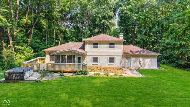 226 Saddlebrook Drive, Zionsville, IN 46077