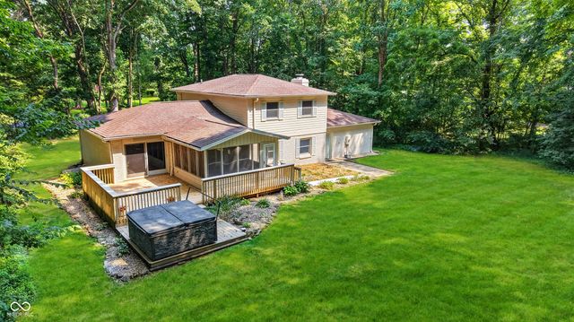 226 Saddlebrook Drive, Zionsville, IN 46077