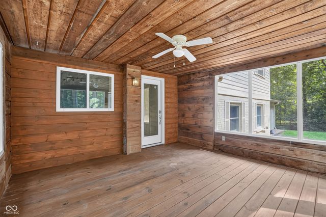 226 Saddlebrook Drive, Zionsville, IN 46077