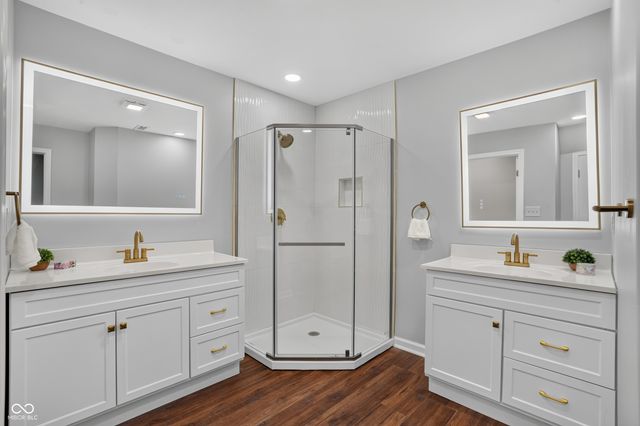226 Saddlebrook Drive, Zionsville, IN 46077