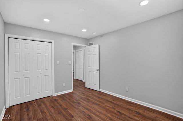 226 Saddlebrook Drive, Zionsville, IN 46077