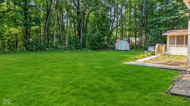 226 Saddlebrook Drive, Zionsville, IN 46077