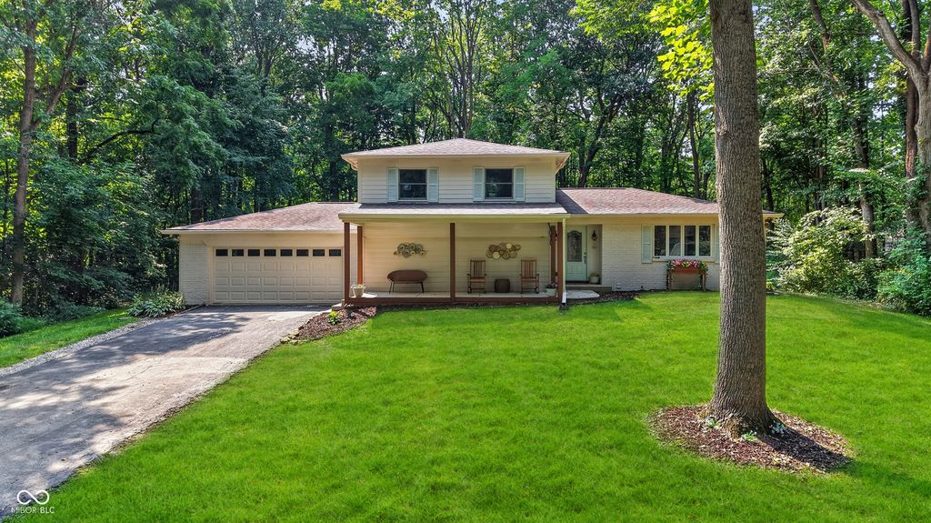 226 Saddlebrook Drive, Zionsville, IN 46077